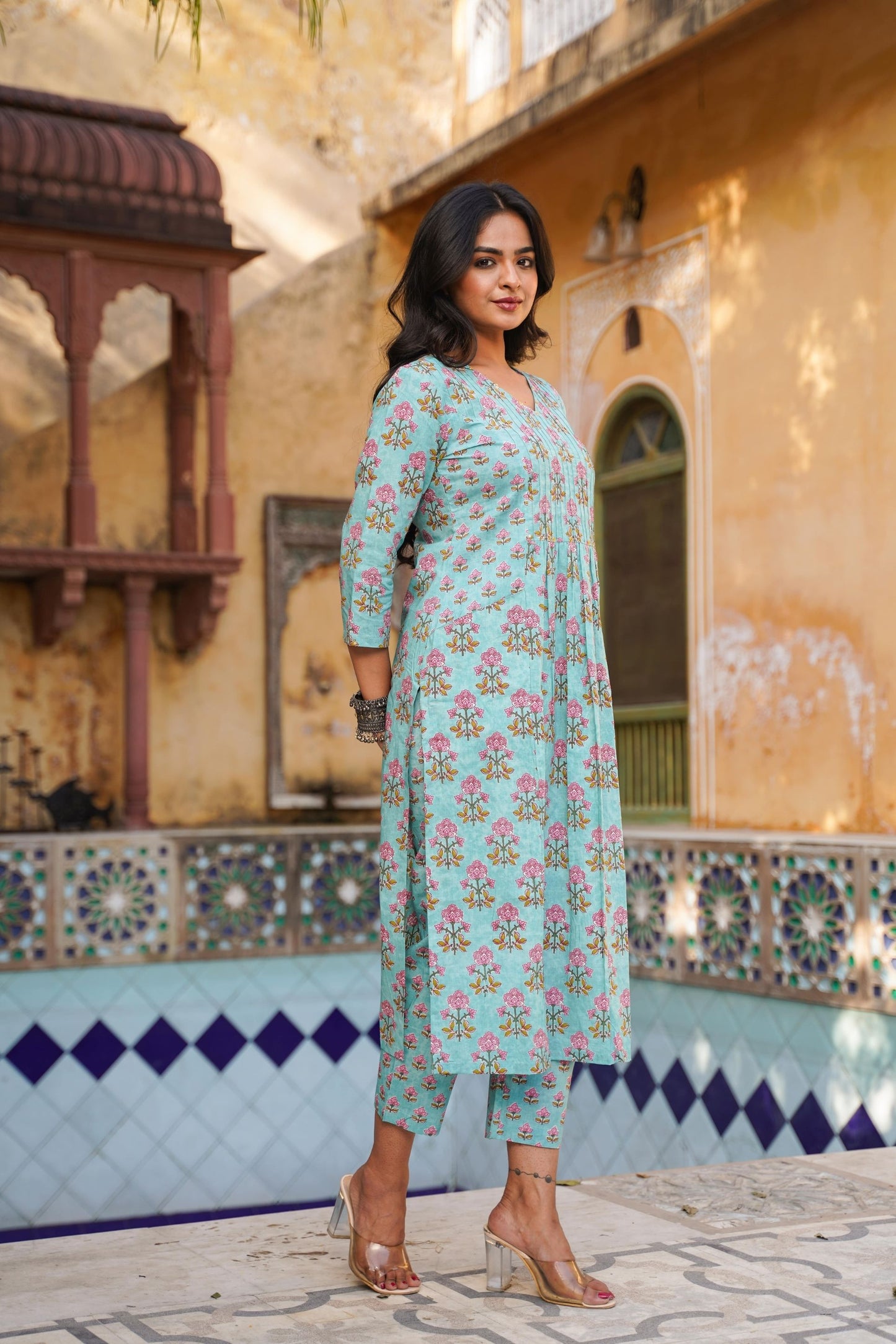 ENCHANTED HAND PRINTED KURTA PANT SET