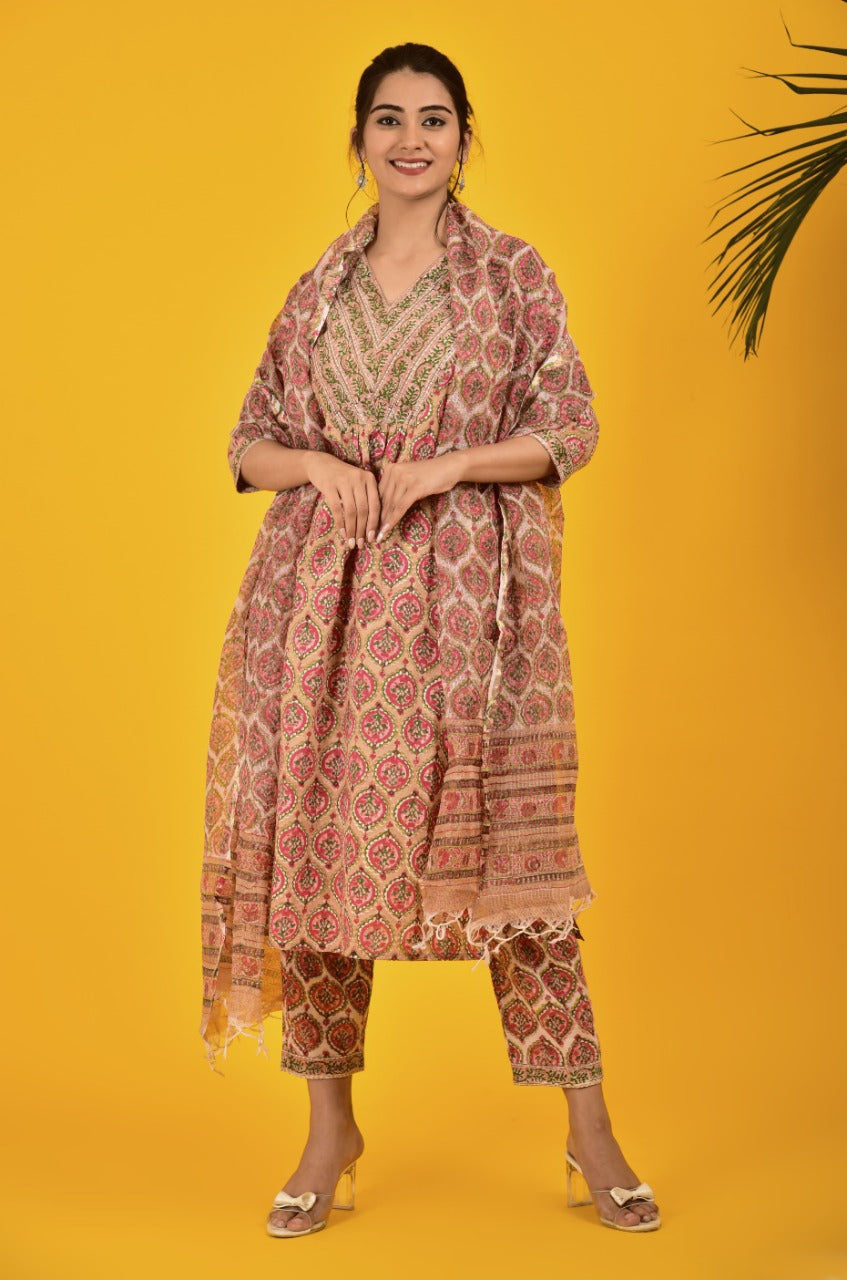 Block Print elegant kurta pant set in Cream Peach with Kota Doria Dupatta