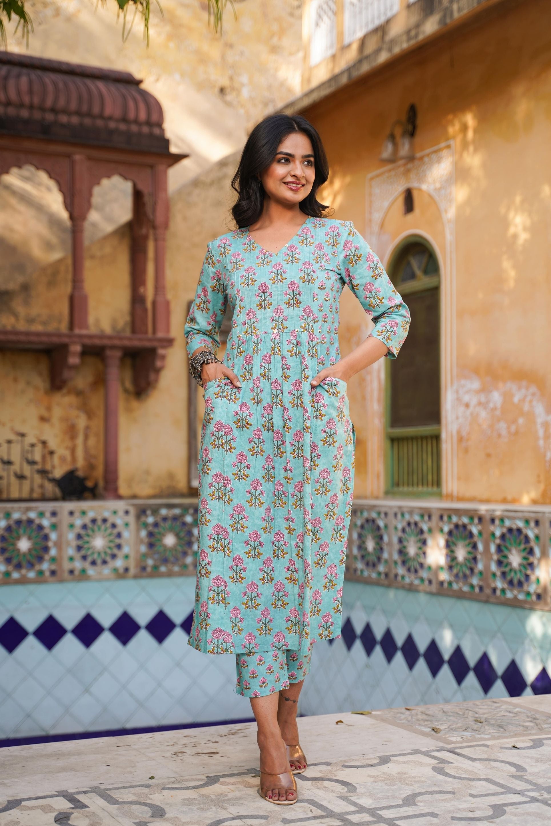 ENCHANTED HAND PRINTED KURTA PANT SET