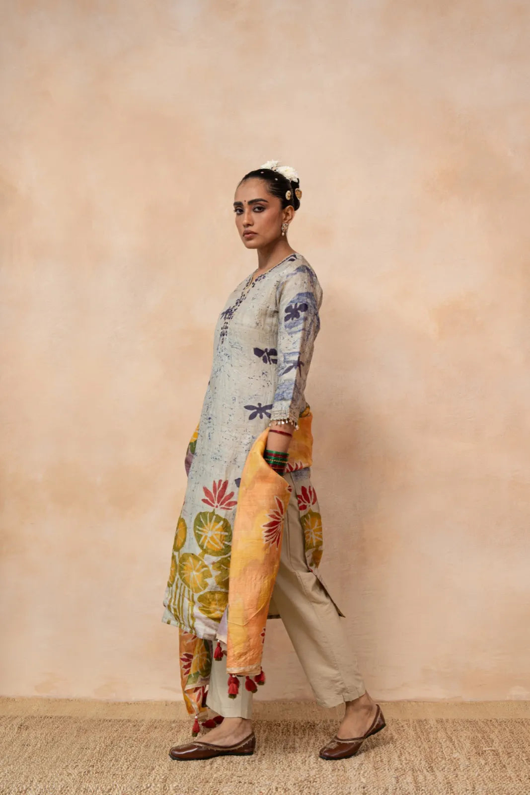 Kamalini – Grey Hand Batik Tussar Silk Kurta Set with Dupatta