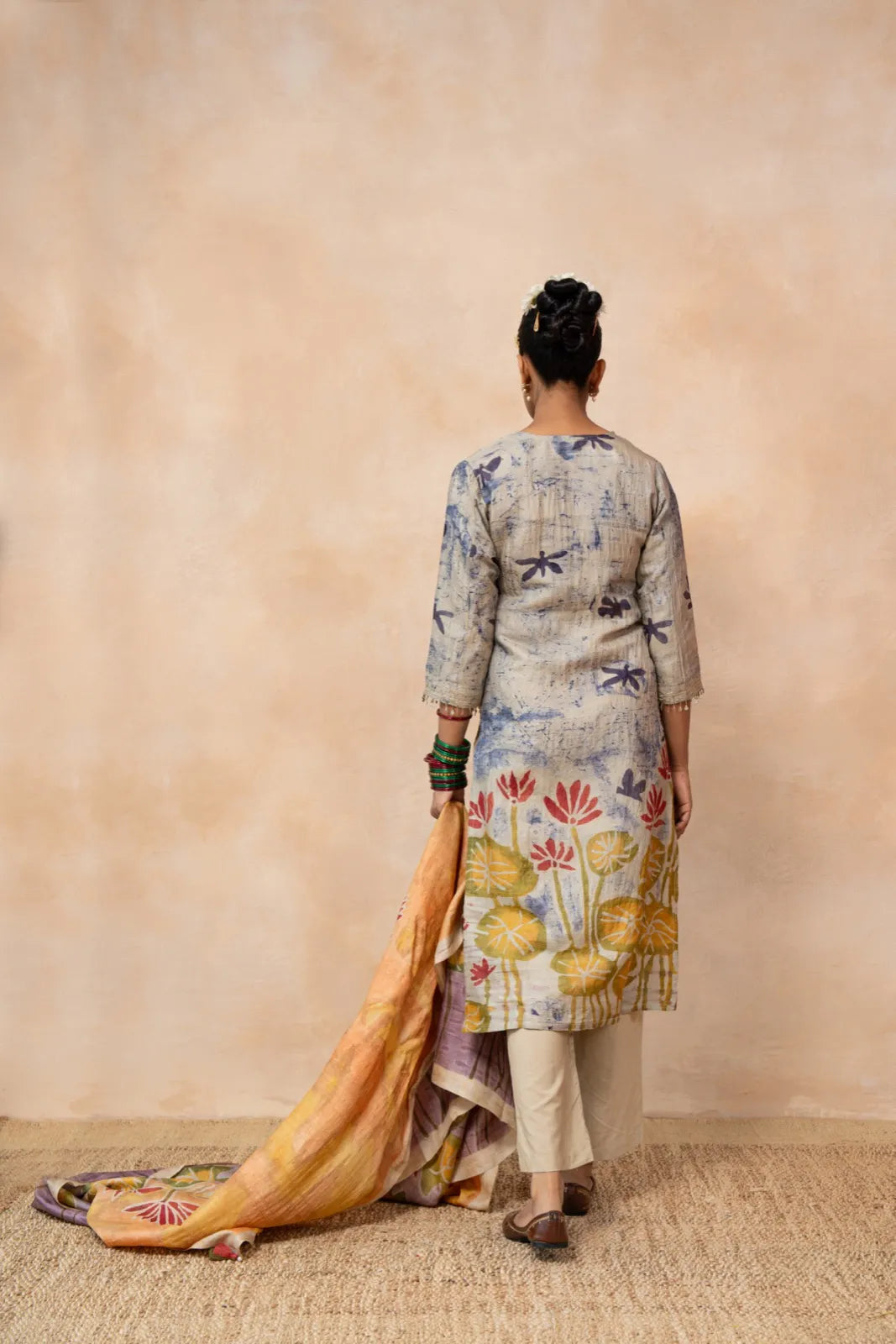 Kamalini – Grey Hand Batik Tussar Silk Kurta Set with Dupatta