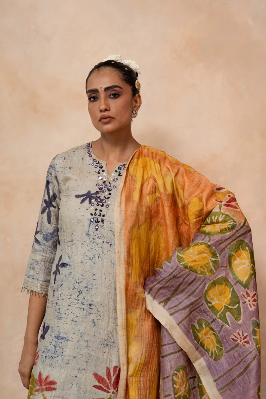 Kamalini – Grey Hand Batik Tussar Silk Kurta Set with Dupatta