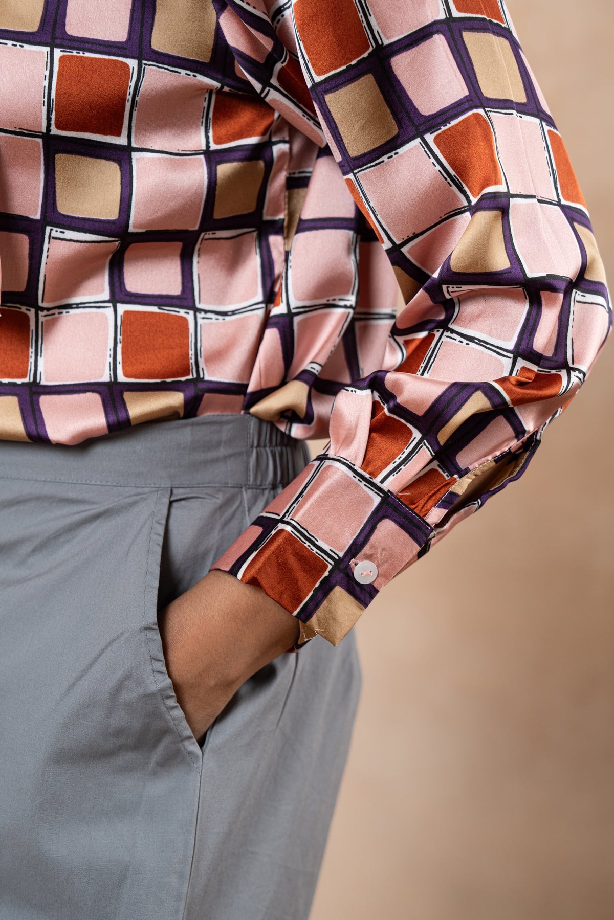 Marlowe – Printed Satin Tie-Neck Shirt with Grey Poplin Trousers