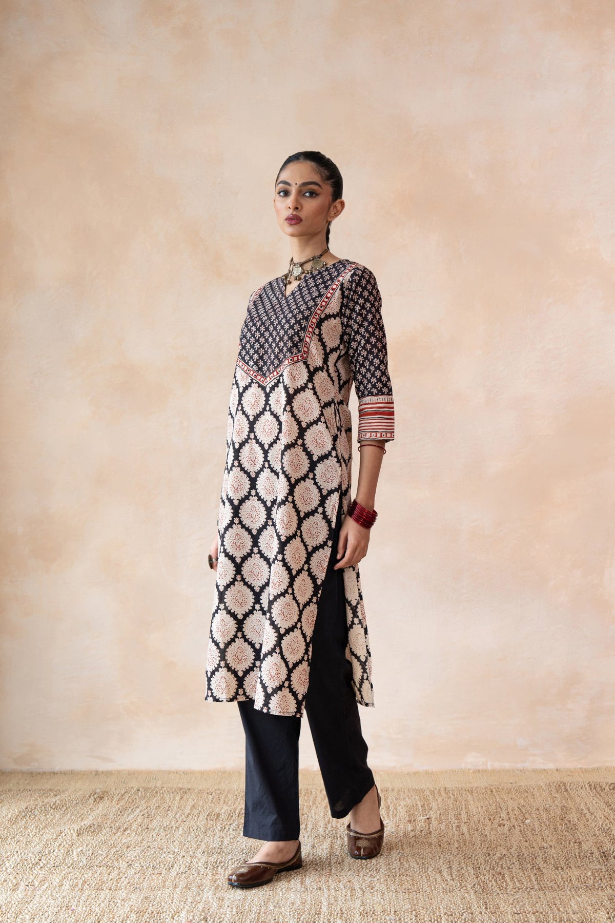 Rekha – Black & Ivory Bagru Hand Block Printed Kurta Set with Straight Pants
