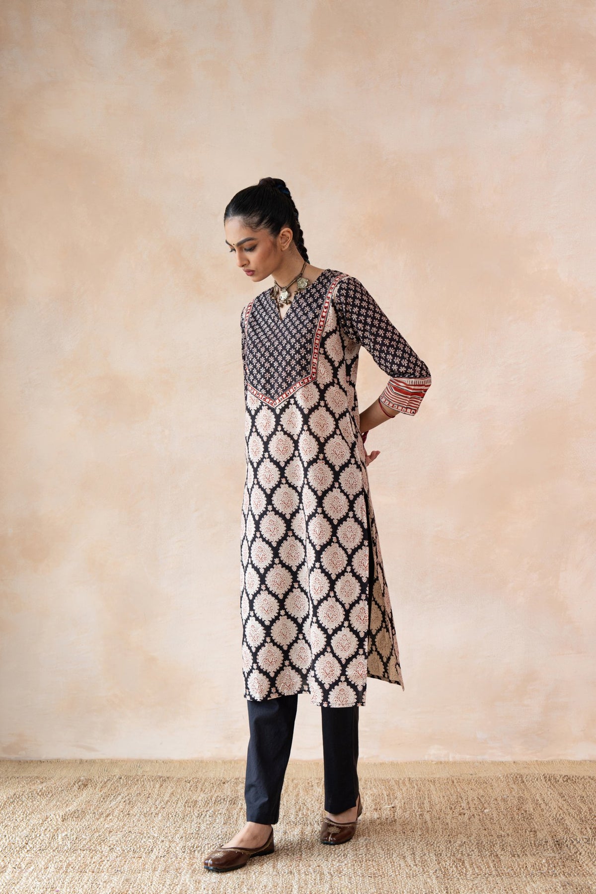 Rekha – Black & Ivory Bagru Hand Block Printed Kurta Set with Straight Pants