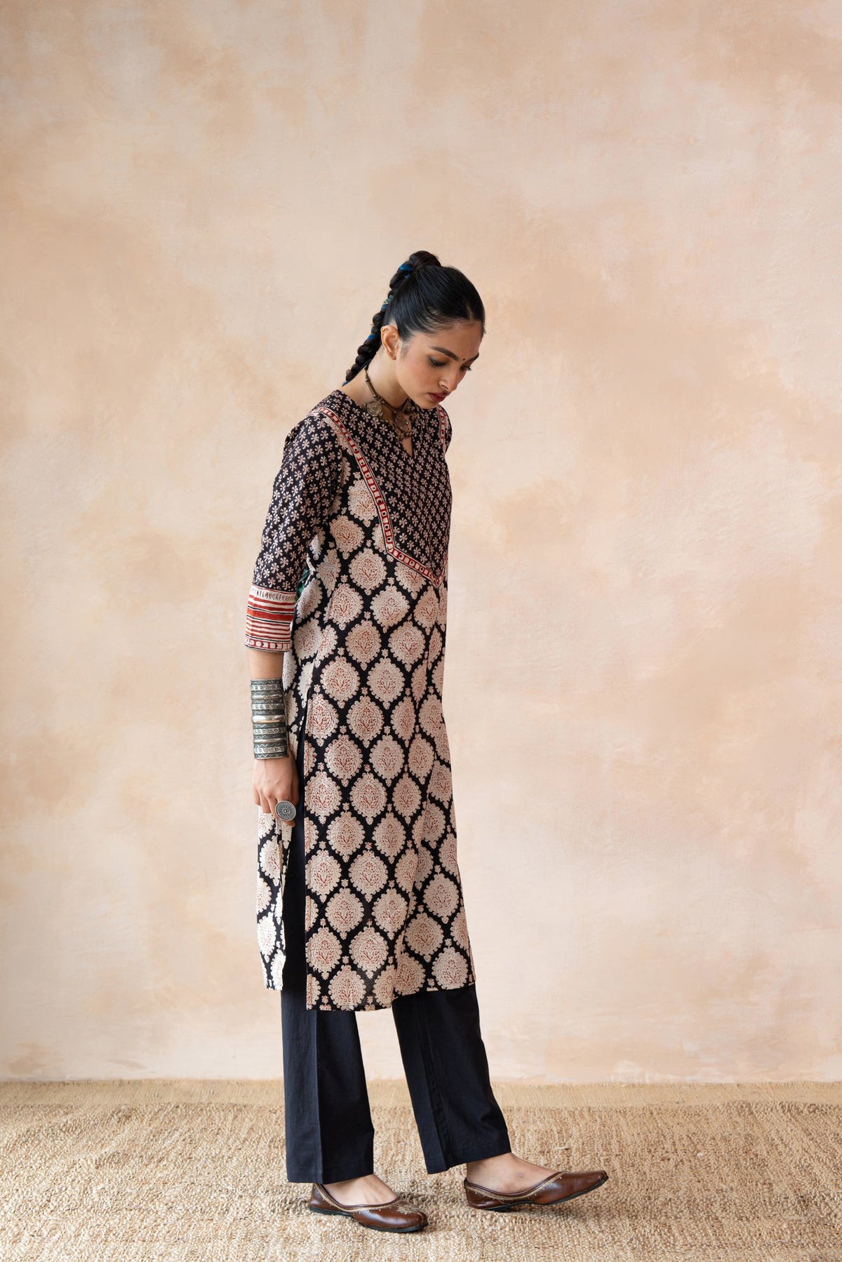 Rekha – Black & Ivory Bagru Hand Block Printed Kurta Set with Straight Pants