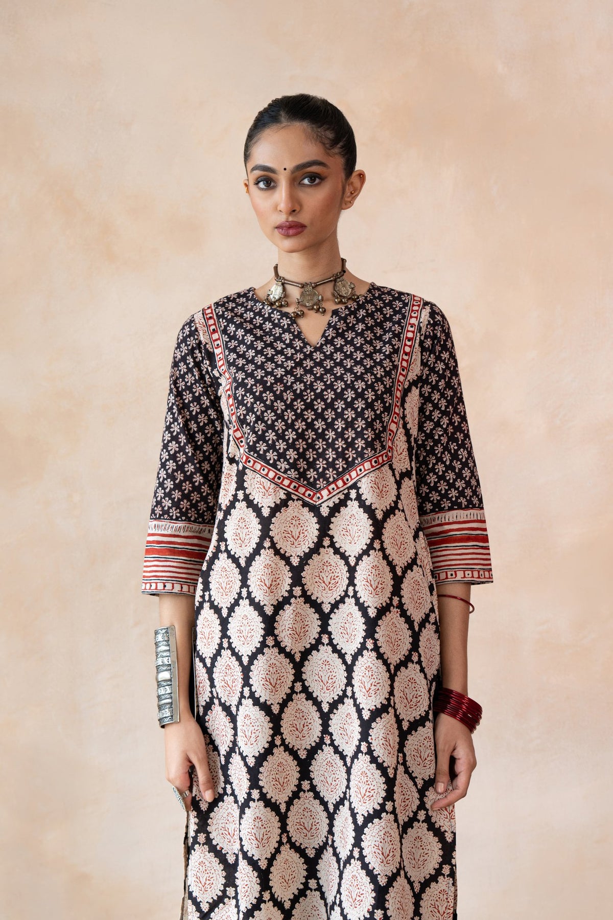 Rekha – Black & Ivory Bagru Hand Block Printed Kurta Set with Straight Pants